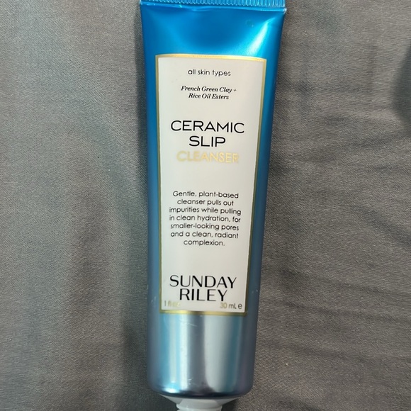 Sunday Riley - Picture 3 of 4